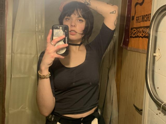 ChicDiva - сексуальная веб-камера в реальном времени - 21436278