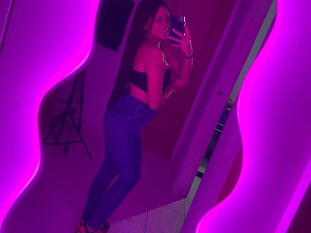 CatalinaSexyHot - Live porn &amp; sex cam - 21443162