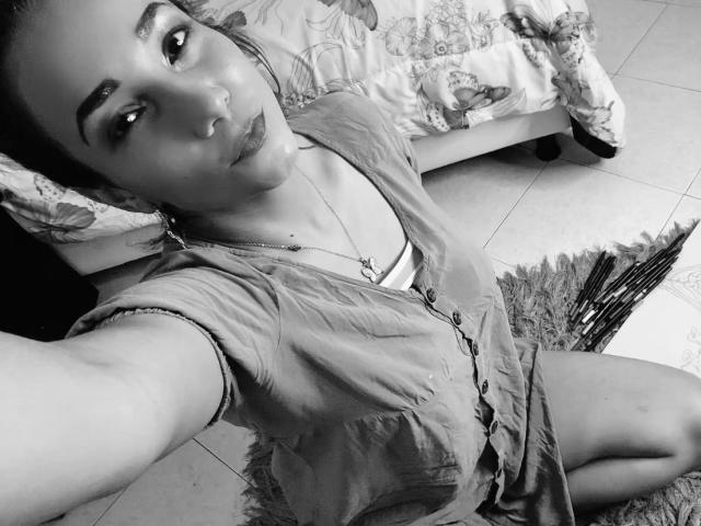 AmberDemons - Live porno og sexkamera - 21444750