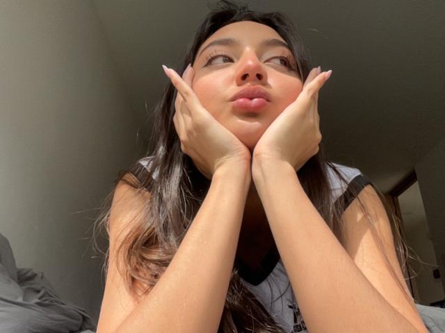 DianaFernandezz - Live porn &amp; sex cam - 21445282