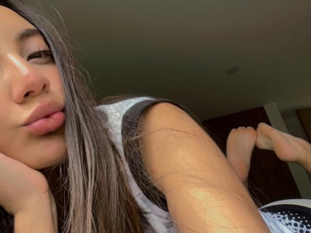 DianaFernandezz - Live porno og sexkamera - 21445322
