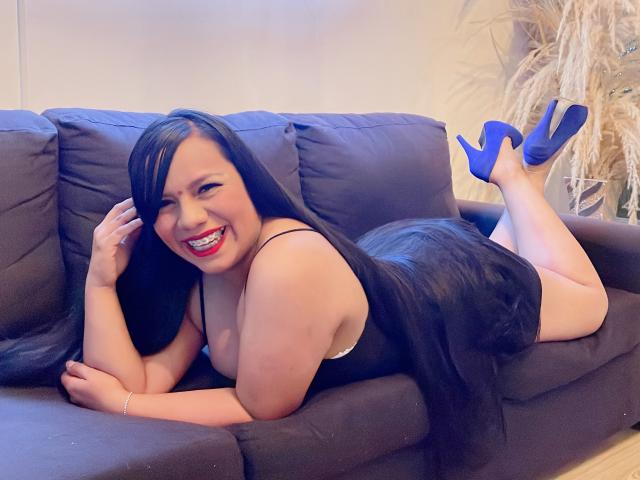 SalmaMattia - Live porn &amp; sex cam - 21447570