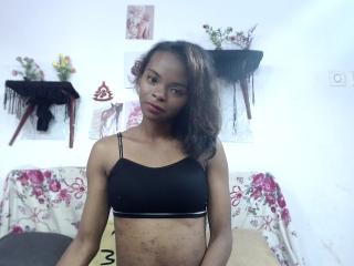 LaurenahSey - Live Sex Cam - 21450114