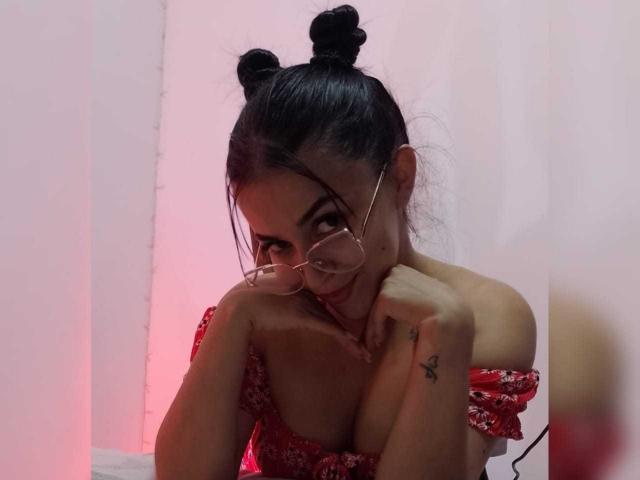 HikariChloe - פורנו בשידור חי ומצלמת סקס - 21450670