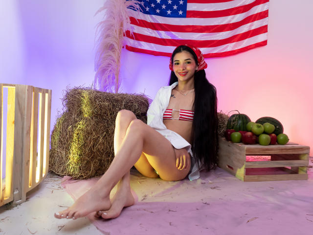 LisaBrunett - Live Sex Cam - 21460950