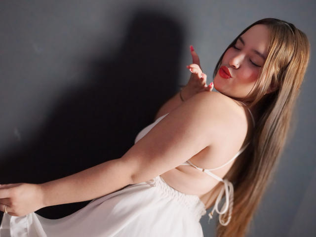 EmmaMayer - Camera khiêu dâm &amp; quyến rũ trực tiếp - 21462990