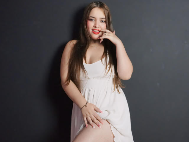 EmmaMayer - Live sex cam - 21463002