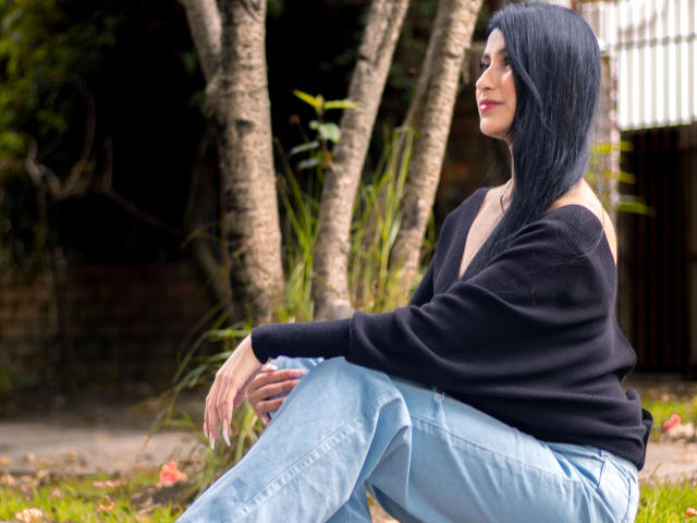 EmaHenderson - Live porn &amp; sex cam - 21466294