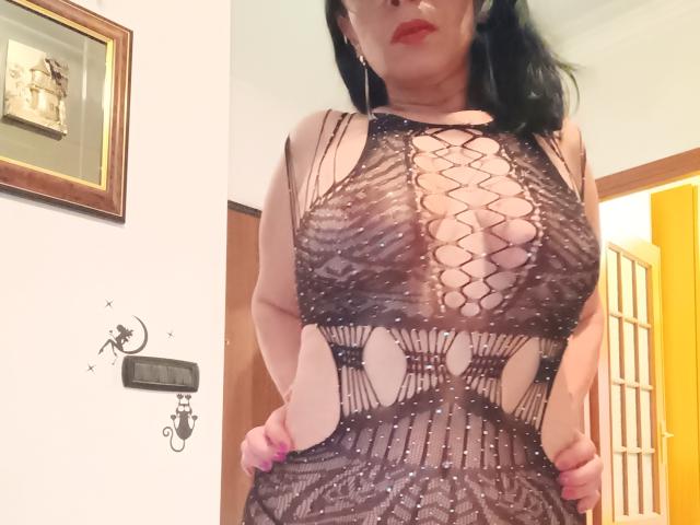 DivinaHot - Live porn &amp; sex cam - 21467212