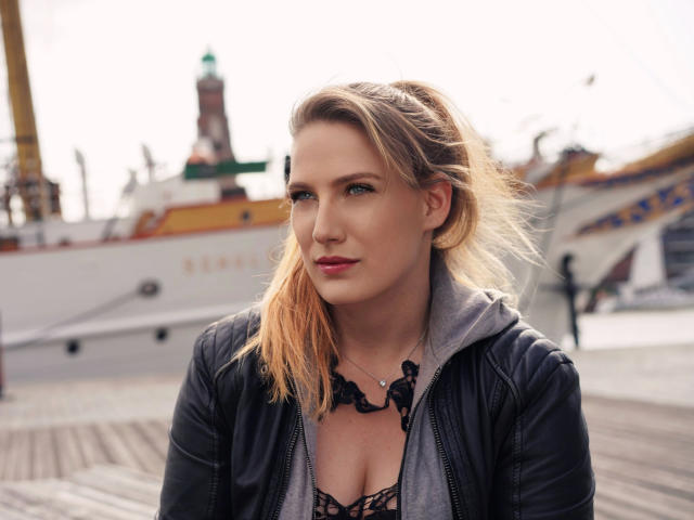 Julia-Winter-hot - Sexe cam en vivo - 21469349