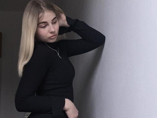 Madaamerose - Live porn &amp; sex cam - 21475701