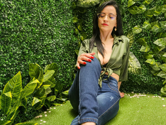 AlanaMoneth - Live porn &amp; sex cam - 21476481