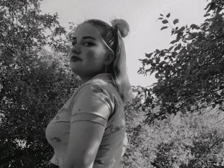 BryanAndEvelyn - Live porn &amp; sex cam - 21477769