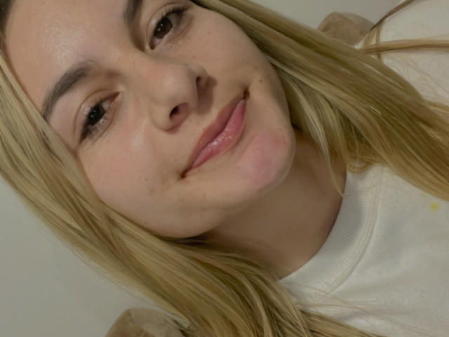 AtheneaRossi - Live sex cam - 21481481