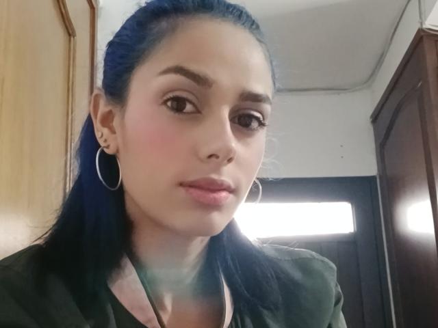 AnaisHilton - פורנו בשידור חי ומצלמת סקס - 21484445