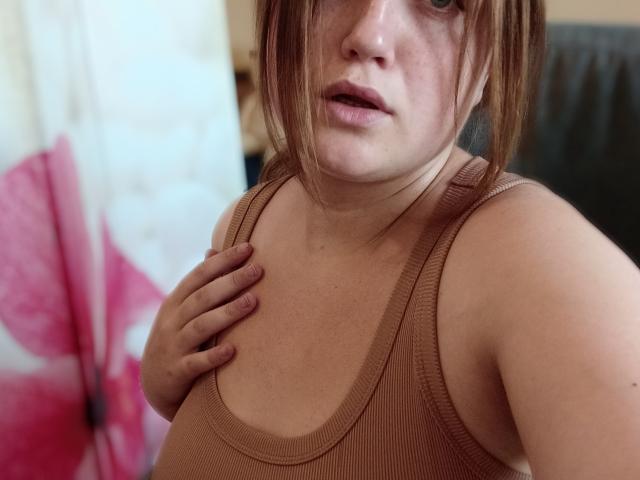 DiLaria - Élő pornó és szexkamera - 21494619