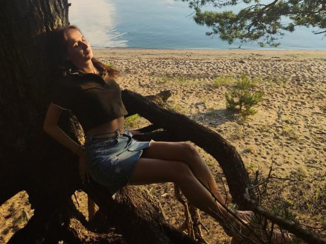 LeahFavorite - Sexe cam en vivo - 21501185