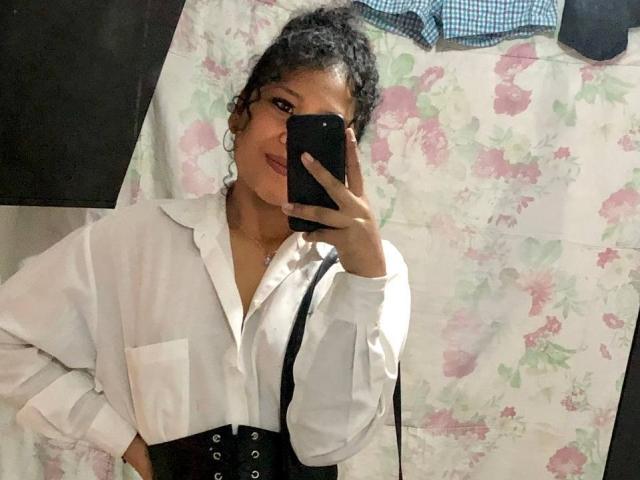 SophieSonyas - Live porn &amp; sex cam - 21506985