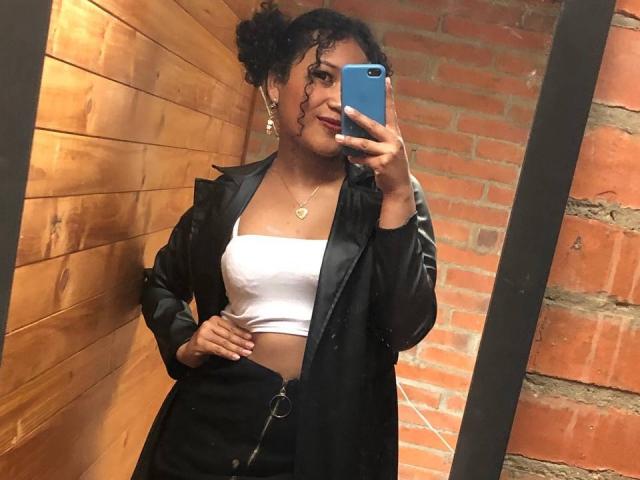 SophieSonyas - Live porn &amp; sex cam - 21507029