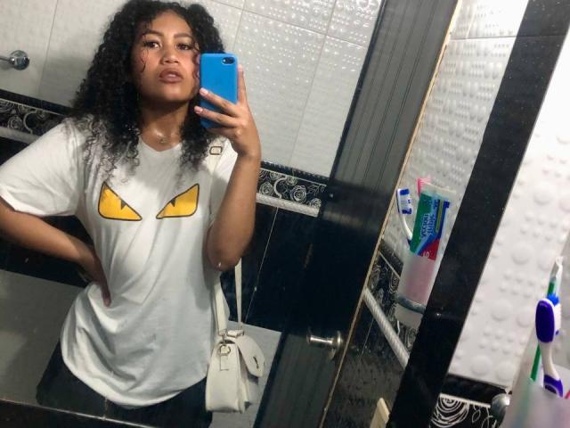 SophieSonyas - Sexe cam en vivo - 21507117