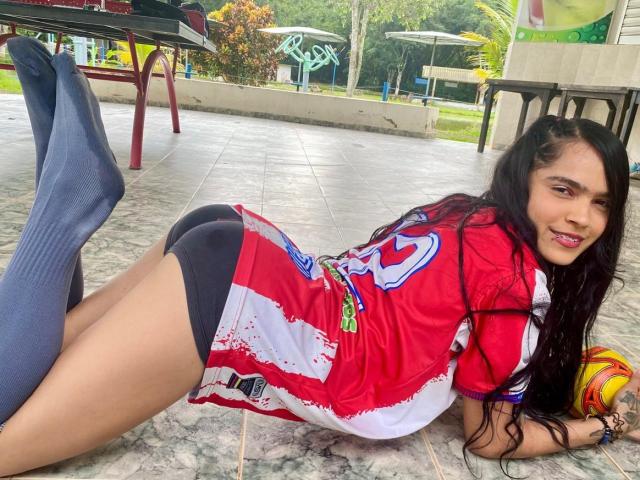 NikitaChaude - Sexe cam en vivo - 21513393