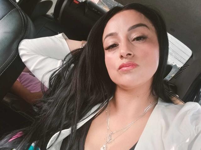 ChristineFontana - Live porn &amp; sex cam - 21520657