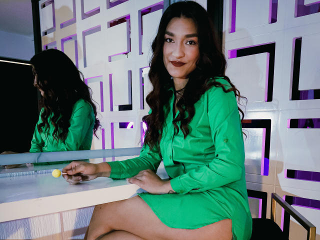 ElyWhitee - Camera khiêu dâm &amp; quyến rũ trực tiếp - 21521449