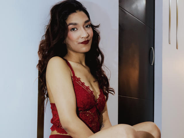 ElyWhitee - Live porn &amp; sex cam - 21521513