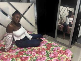 BrunetteHotLatin - Live porn &amp; sex cam - 21525473