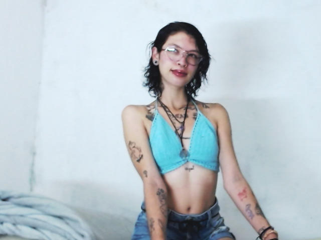 CloeEvans - Live porn &amp; sex cam - 21526933