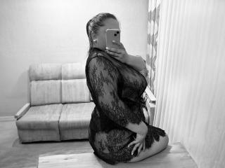 MilanaLaSweetie - Live porn &amp; sex cam - 21538621