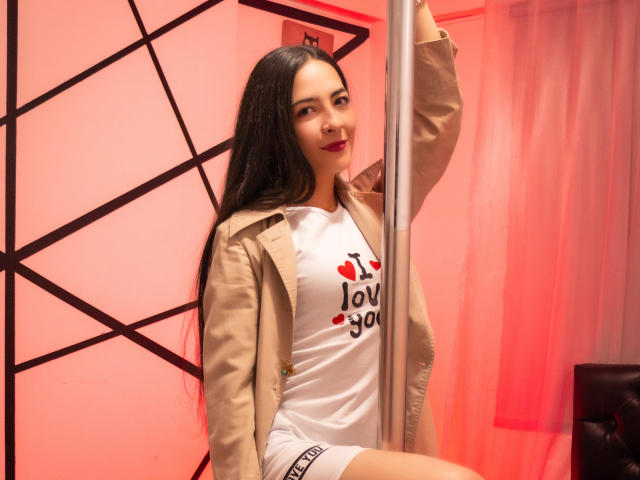 DaniiLove - Live porn &amp; sex cam - 21543297