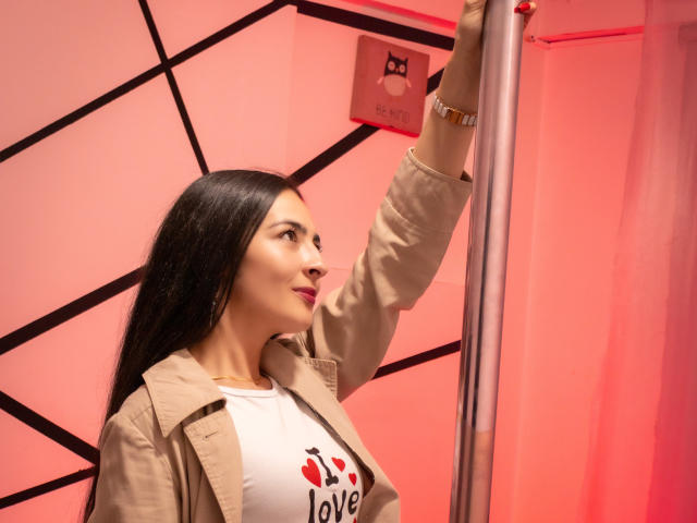 DaniiLove - сексуальная веб-камера в реальном времени - 21543313