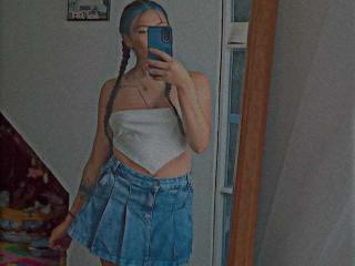 MiiaSwans - Live porn &amp; sex cam - 21543601