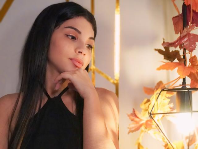 AntonellaGrace - Live porn &amp; sex cam - 21544709