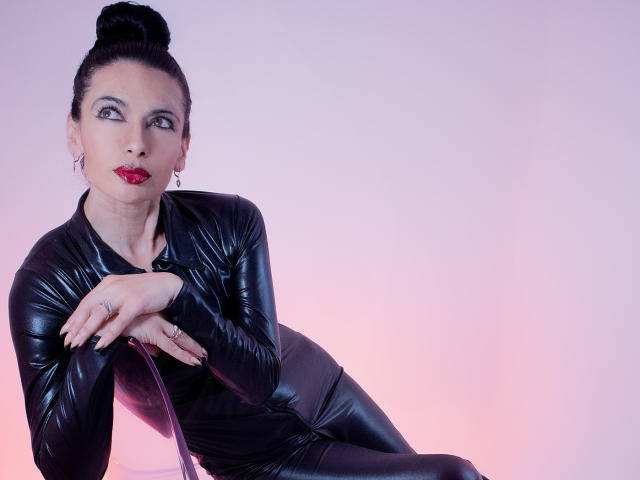 GretaLombardi - Live porn &amp; sex cam - 21546237