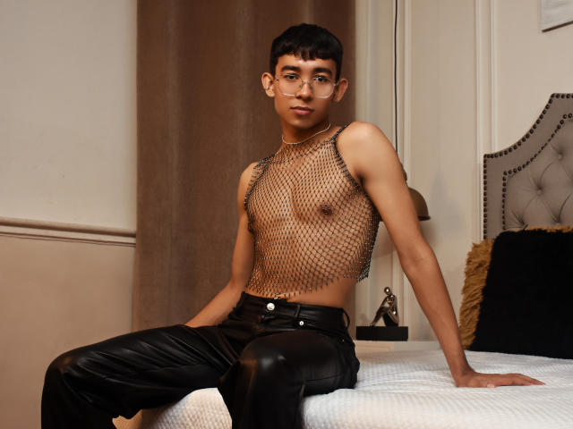 ManuelAreiza - Live porn &amp; sex cam - 21546793