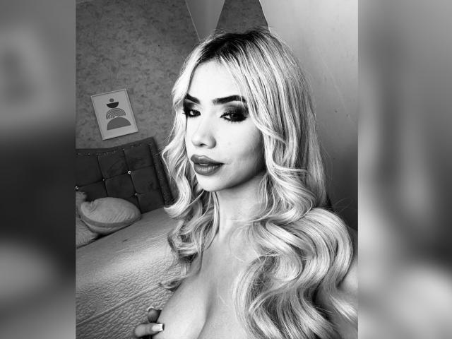 ChristieGarci - Porno na żywo i seks kamera - 21547721