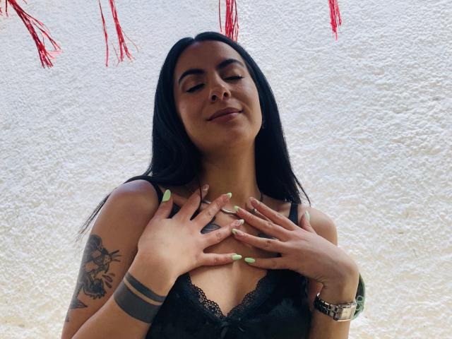 SarahLuna - Élő pornó és szexkamera - 21549481