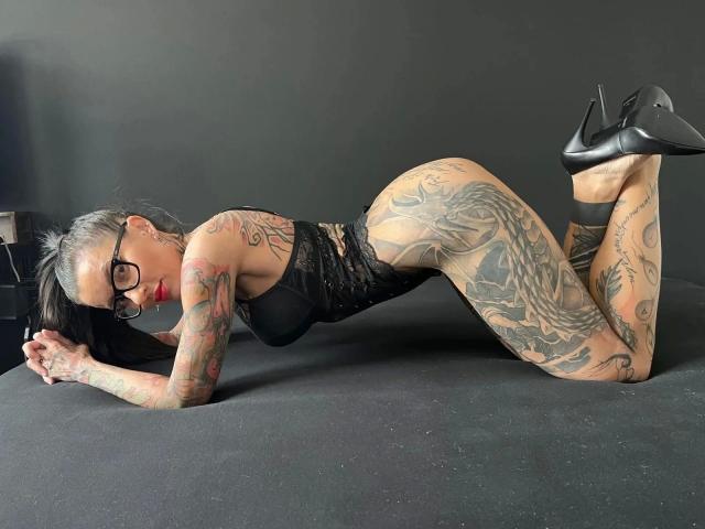 SynthiaRich-hot - Live porn &amp; sex cam - 21550721