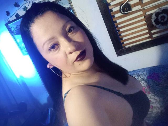 CharloteEzra - ライブポルノ&amp;セックスカム - 21556809