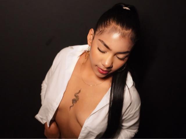 SalomeTomson - Live porn &amp; sex cam - 21557233