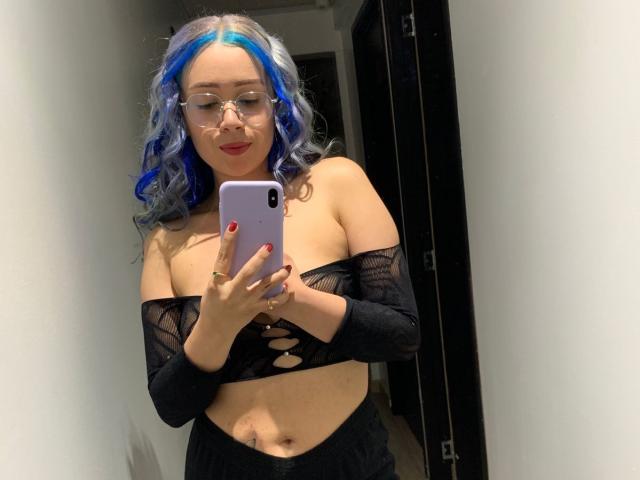 AnnaParisi - Live porn &amp; sex cam - 21560605