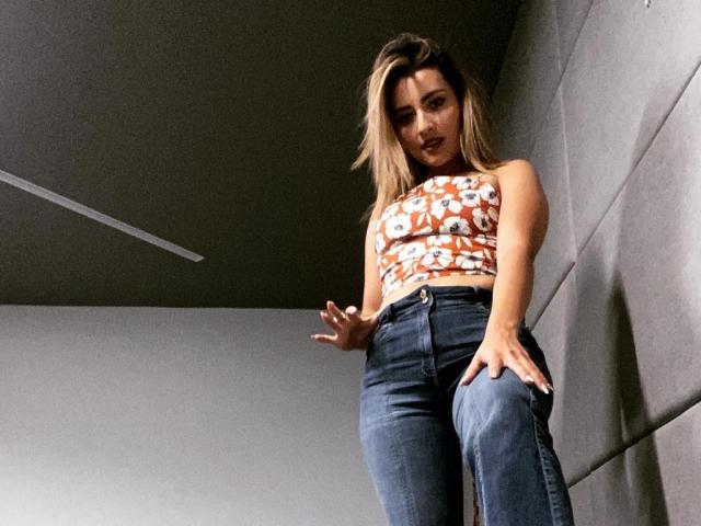 SusanOrtizz - Live porn &amp; sex cam - 21563889