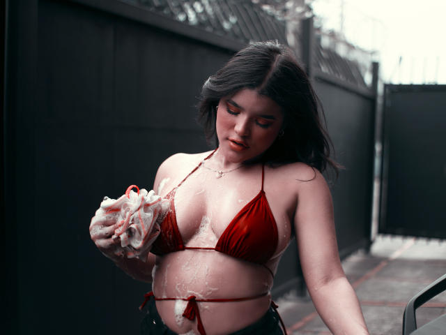 AvrillThomas - Live porn &amp; sex cam - 21569781