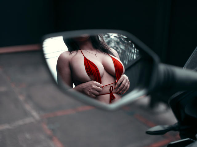 AvrillThomas - Live porn &amp; sex cam - 21569805