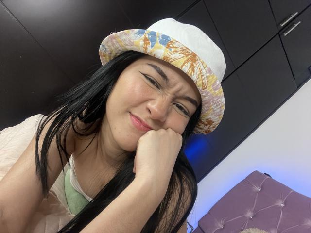 DeisyWest - Live porn &amp; sex cam - 21570173