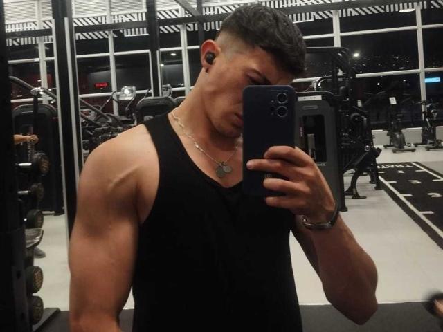 MassimoBianco - Live porn &amp; sex cam - 21570301