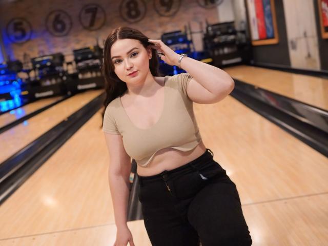 LorettaSant - Live porn &amp; sex cam - 21571569