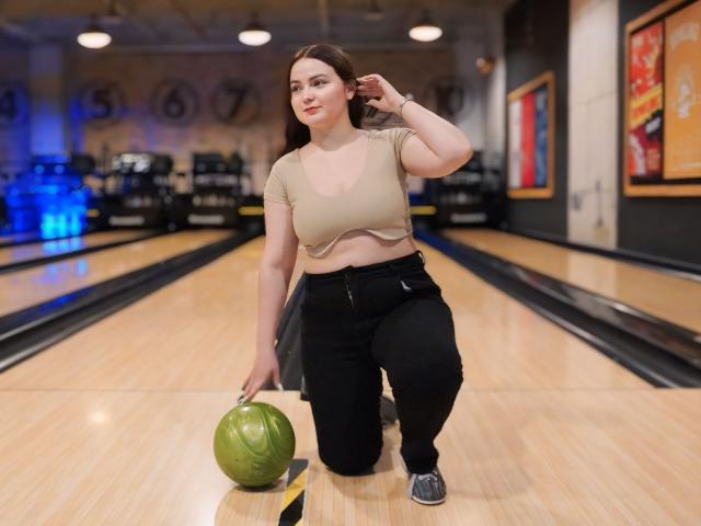 LorettaSant - Live porn &amp; sex cam - 21571577